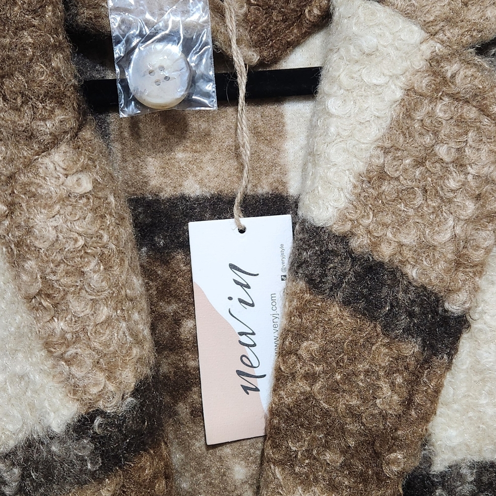 Long Fall/Winter Coat - Picture 3 of 4